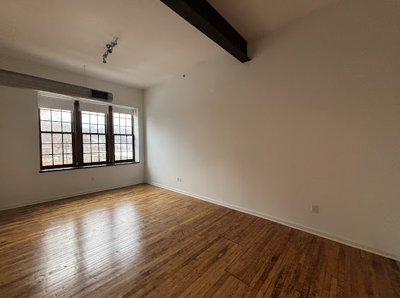 Property Photo #11