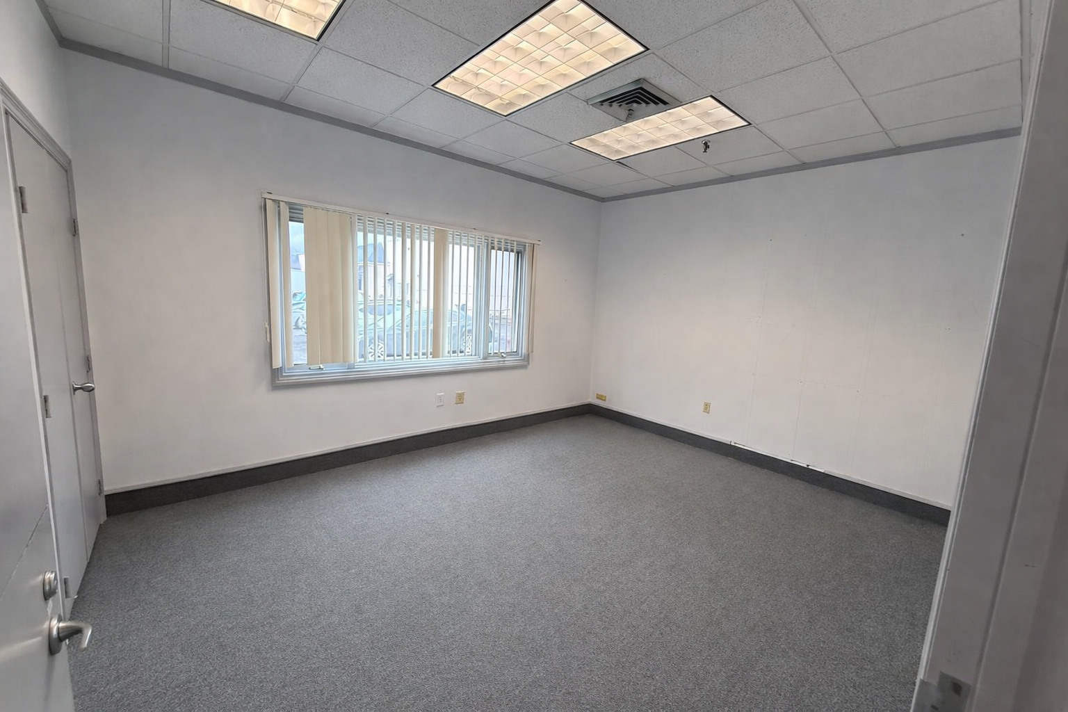 Property Photo #12